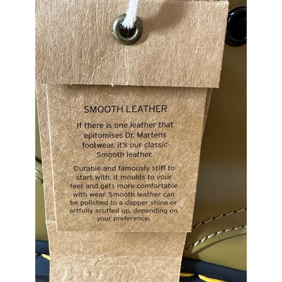 Dr. Martens Jadon Smooth Leather Platform Boots ANTIQUE OLIVE Women's 6 Men's 5 - Picture 9 of 9